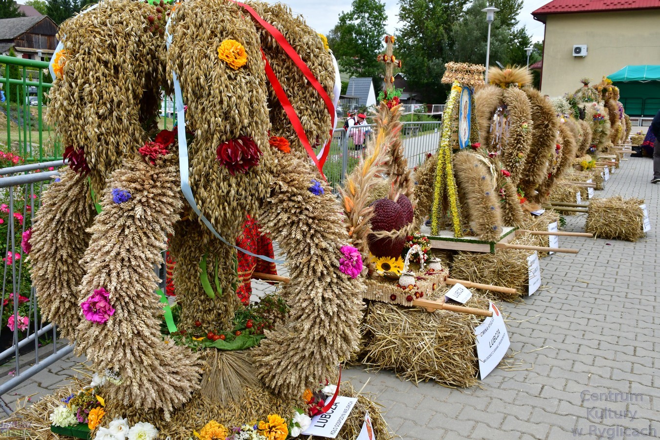Wieńce dożynkowe